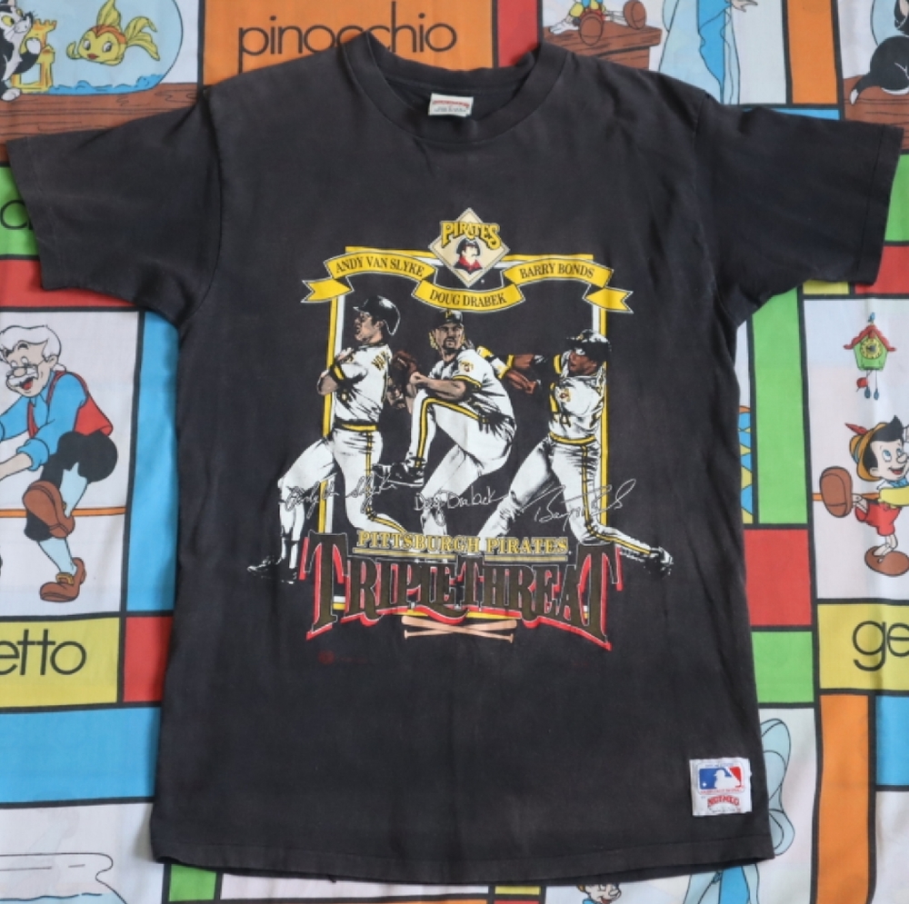 Vintage Pittsburgh Pirates Nutmeg MLB USA Single Stitch Black T Shirt Size XL